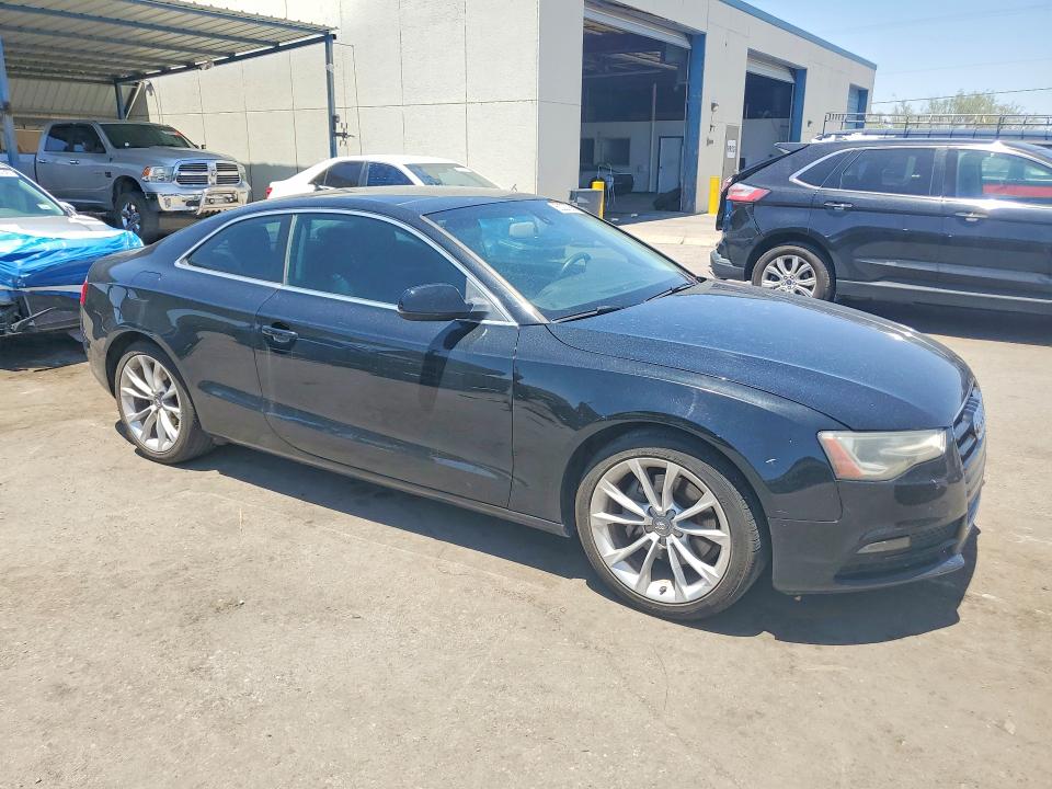 2014 Audi A5 VIN WAUCFAFR1EA070547 COPART salvage auction — MINOR DENT/SCRATCHES, NM - CERTIFICATE OF TITLE, sold $300 on 2026-07-31 (photo 4)