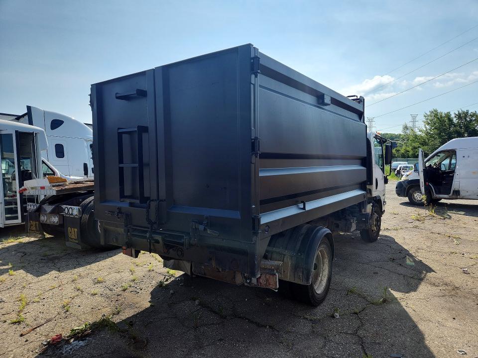 2017 Isuzu Npr hd VIN 54DC4W1B5HS802463 COPART salvage auction — FRONT END, Mi - Dealer Only Clean Title (P), sold $70 on 2026-07-29 (photo 3)