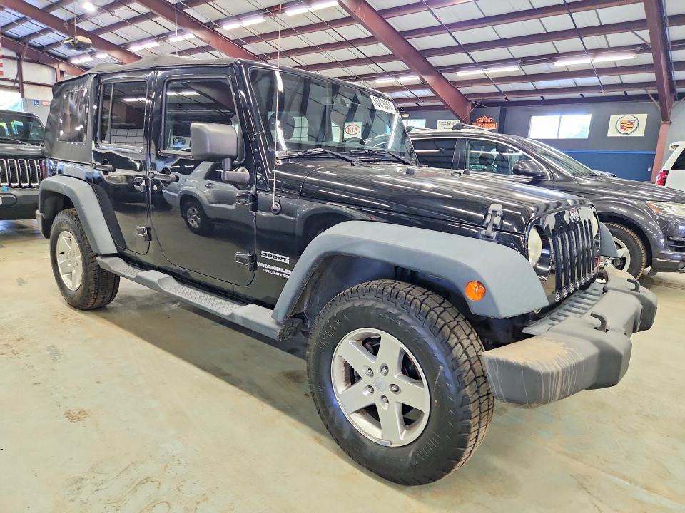 2013 Jeep Wrangler unlimited VIN 1C4BJWDG8DL503263 COPART salvage auction — MINOR DENT/SCRATCHES, MA - CERTIFICATE OF TITLE (P), sold $2,850 on 2026-07-10 (photo 4)