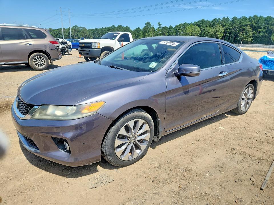 2015 Honda Accord VIN 1HGCT1B86FA004250 COPART salvage auction — MINOR DENT/SCRATCHES, La - Permit To Sell (P), sold $1,150 on 2026-07-31 (photo 1)