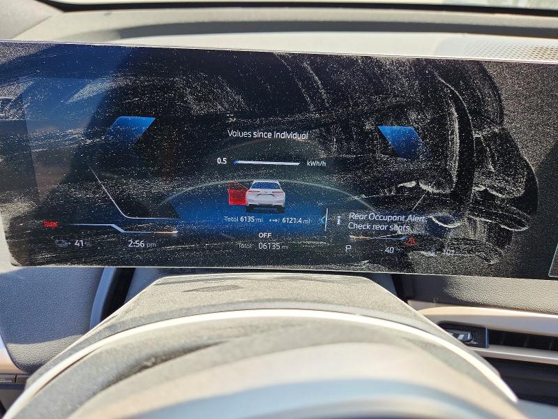 2026 BMW Ix VIN WB543CF02TCX33439 COPART salvage auction — FRONT END, CA - SALVAGE CERTIFICATE, sold $31,250 on 2026-09-29 (photo 9)