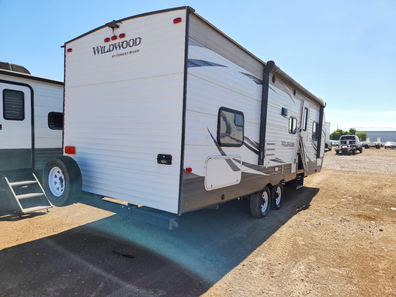 2016 VIN 4X4TWDD20GA257754 COPART salvage auction — Vandalism, Sc - Salvage Title, sold $1,850 on 2026-09-24 (photo 4)