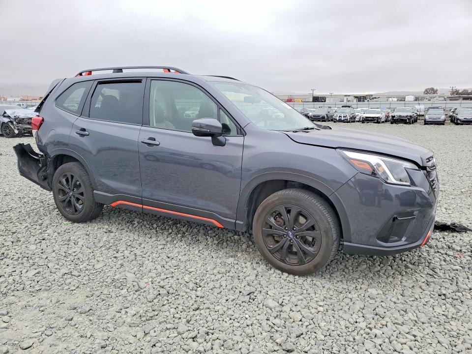 2023 Subaru Forester VIN JF2SKAJC0PH415270 COPART salvage auction — REAR END, Ca - Salvage Certificate, sold $7,200 on 2026-07-30 (photo 4)