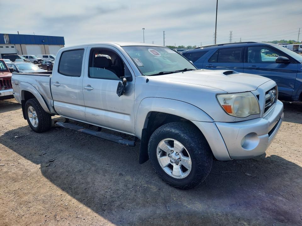 2008 Toyota Tacoma VIN 5TEMU52N08Z518679 COPART salvage auction — MINOR DENT/SCRATCHES, Mi - Certificate Of Title (P), sold $525 on 2026-07-31 (photo 4)