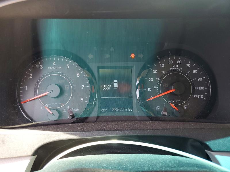 2017 Toyota Sienna VIN 5TDZZ3DC3HS884947 COPART salvage auction — FRONT END, Tx - Salvage Vehicle Title, sold $3,300 on 2026-07-23 (photo 9)