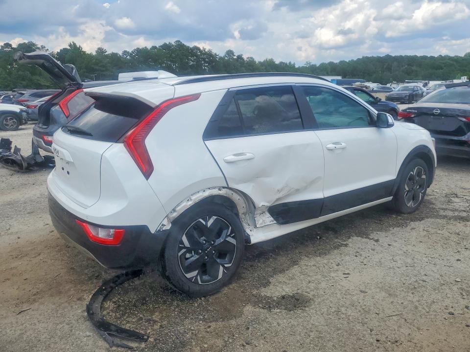2024 Kia Niro VIN KNDCR3L19R5105998 COPART salvage auction — REAR END, GA - CERTIFICATE OF TITLE, sold $10,500 on 2026-07-15 (photo 3)