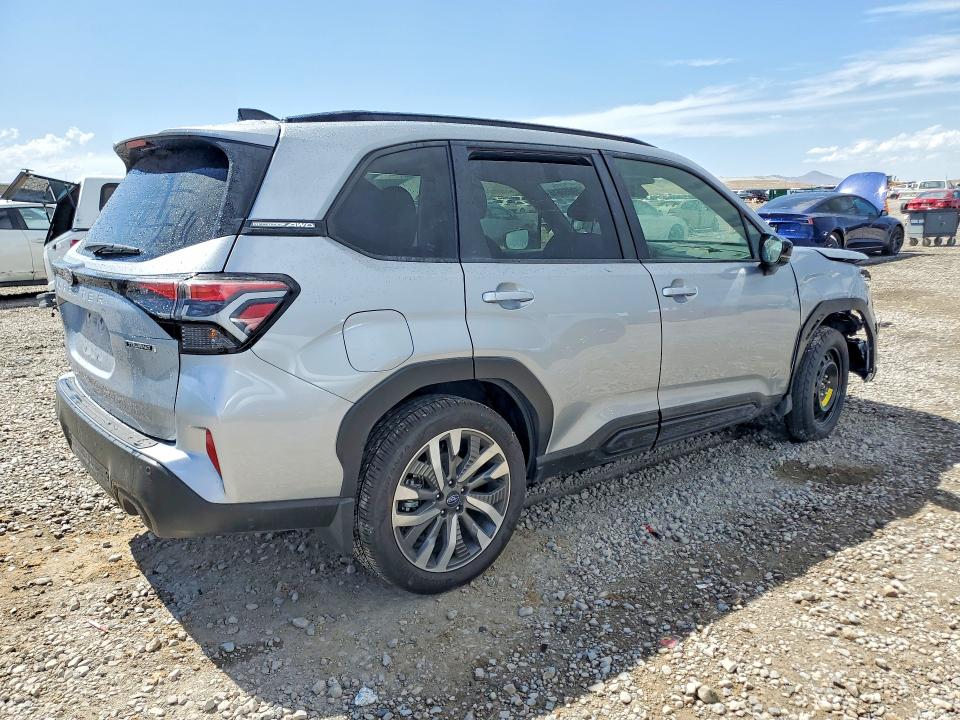 2025 Subaru Forester VIN JF2SLDTC7SH434774 COPART salvage auction — FRONT END, Nv - Salvage Title, sold $2,100 on 2026-07-10 (photo 3)