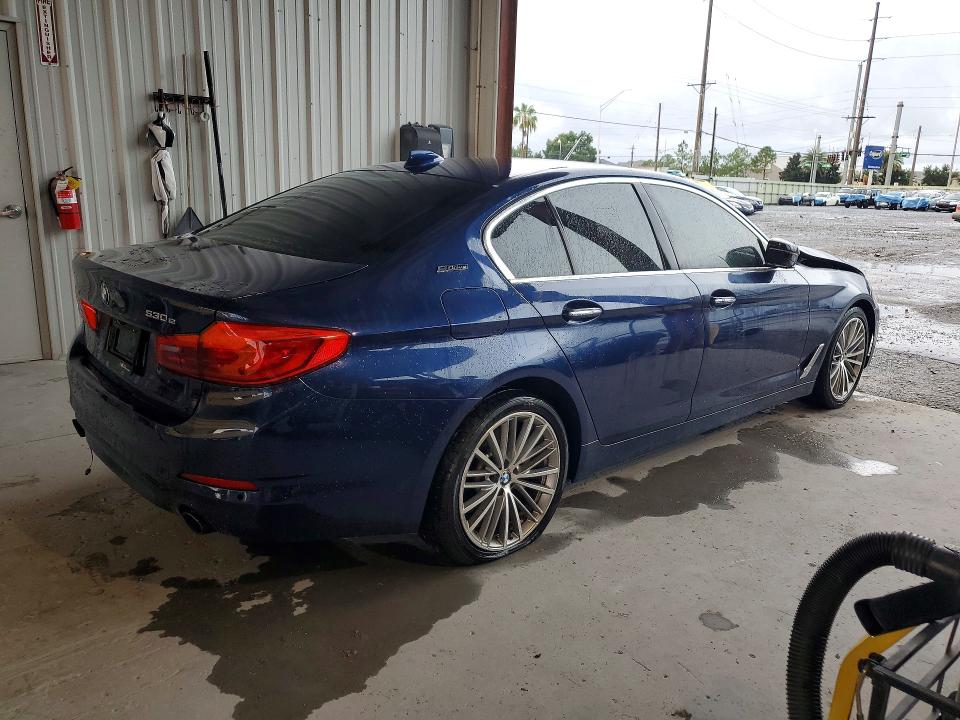 2018 BMW 5er VIN WBAJA9C59JB033577 COPART salvage auction — MINOR DENT/SCRATCHES, FL - CERTIFICATE OF TITLE, sold $6,600 on 2026-07-28 (photo 3)