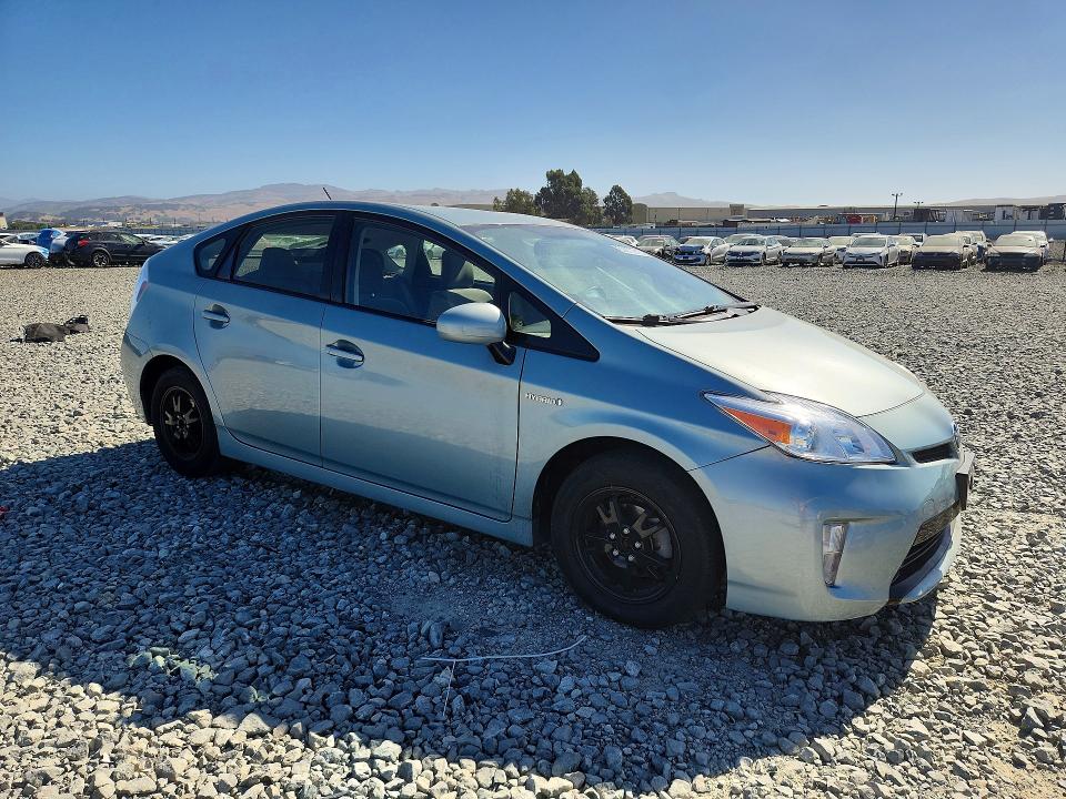 2015 Toyota Prius VIN JTDKN3DU3F1972817 COPART salvage auction — REAR END, Ca - Salvage Certificate, sold $150 on 2026-08-20 (photo 4)
