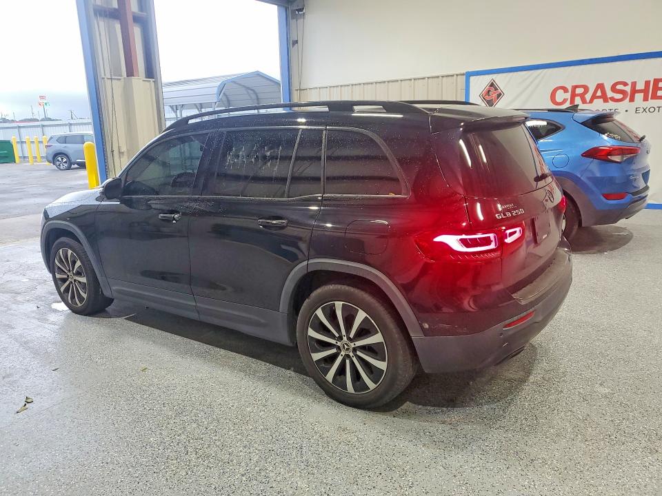 2022 Mercedes-benz Glb VIN W1N4M4GB1NW168795 COPART salvage auction — SIDE, Nc - Dealer Only Clean Title, sold $13,100 on 2026-08-24 (photo 2)