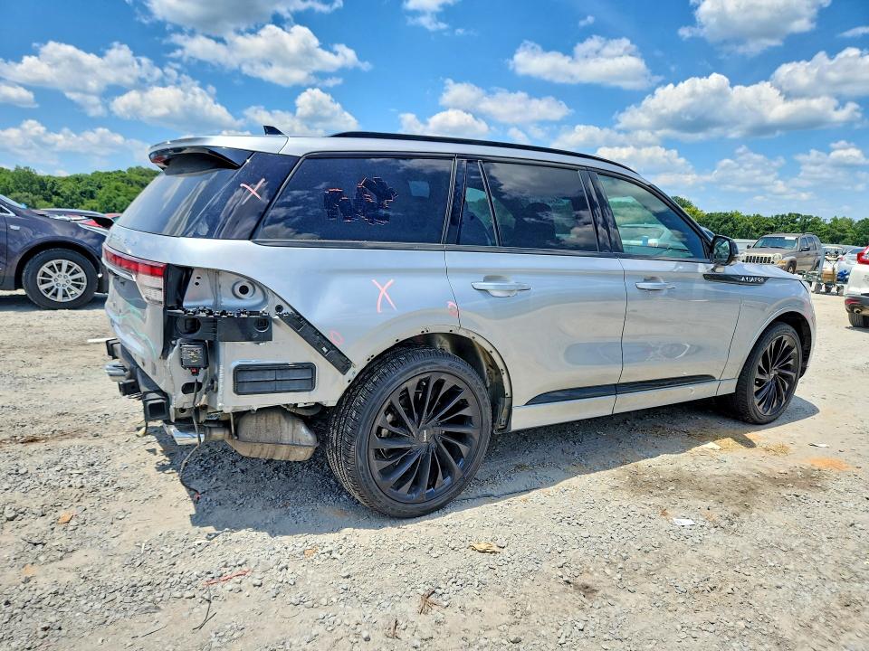 2023 Lincoln Aviator VIN 5LM5J7XC1PGL15878 COPART salvage auction — REAR END, Nc - Salvage Certificate Of Title, sold $17,000 on 2026-09-16 (photo 3)