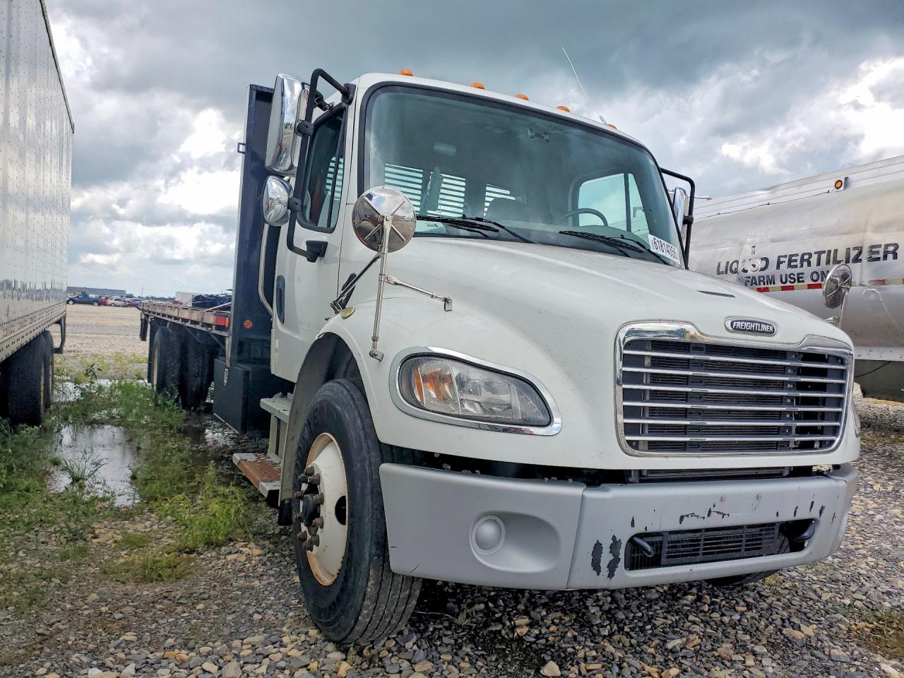 2014 Freightliner All other VIN 1FVACWDU8EHFV6326 COPART salvage auction — Normal Wear, KY - CERTIFICATE OF TITLE, sold $18,400 on 2026-08-20 (photo 4)