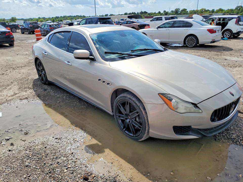 2014 Maserati Quattroporte VIN ZAM56PPA9E1072890 COPART salvage auction — MINOR DENT/SCRATCHES, Tx - Certificate Of Title (P), sold $3,650 on 2026-07-16 (photo 4)