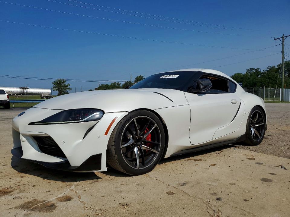 2021 Toyota Supra VIN WZ1DB0C01MW042902 — COPART salvage auction photo