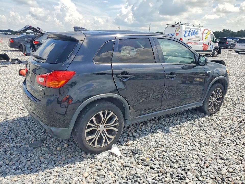 2017 Mitsubishi VIN JA4AP3AU7HZ002431 COPART salvage auction — FRONT END, Fl - Cert Of Title Slvg Rebuildable, sold $2,250 on 2026-07-31 (photo 3)