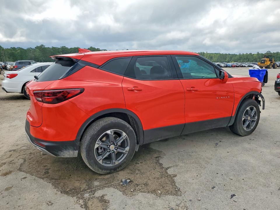 2025 Chevrolet Blazer VIN 3GNKBCR40SS188564 COPART salvage auction — FRONT END, Mt - Certificate Of Title, sold $7,300 on 2026-07-27 (photo 3)