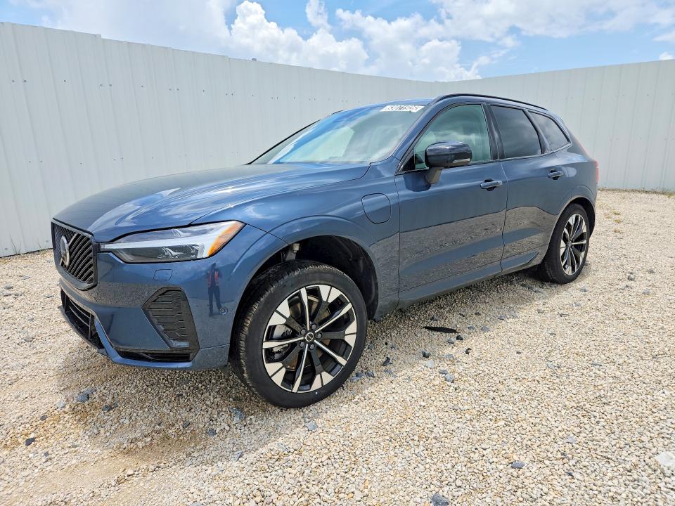 2026 Volvo Xc60 VIN YV4H60RC0T1454162 COPART salvage auction — SIDE, FL - CERTIFICATE OF TITLE, sold $22,900 on 2026-08-10 (photo 1)
