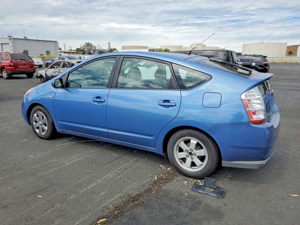 2007 Toyota Prius VIN JTDKB20U277573159 COPART salvage auction — VANDALISM, CA - SALVAGE CERTIFICATE, sold $575 on 2026-07-27 (photo 2)