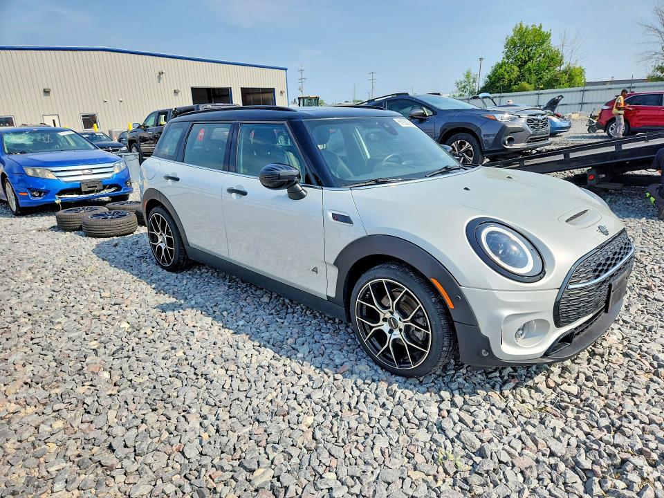 2022 Mini Cooper VIN WMWXJ1C09N2R90443 COPART salvage auction — HAIL, Wi - Cert Of Title-Claim Paid, sold $12,500 on 2026-08-10 (photo 4)