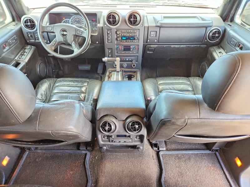 2006 Hummer H2 VIN 5GRGN23U86H105260 COPART salvage auction — MINOR DENT/SCRATCHES, HI - CERTIFICATE OF TITLE, sold $600 on 2026-09-28 (photo 8)