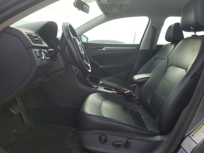 2016 Volkswagen Passat VIN 1VWAT7A3XGC051122 COPART salvage auction — MINOR DENT/SCRATCHES, Salvage Title, sold $450 on 2026-07-21 (photo 7)