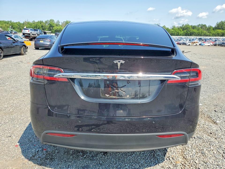 2018 Tesla Model x VIN 5YJXCDE28JF099953 COPART salvage auction — WATER/FLOOD, Nj - Cert Of Title-Salvage Flood, sold $5,800 on 2026-07-31 (photo 6)