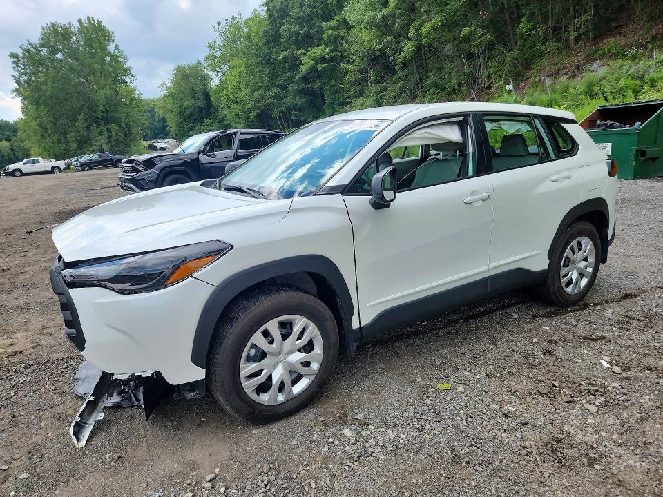 2026 Toyota Corolla cross VIN 7MUAAABGXTV176210 — COPART salvage auction photo