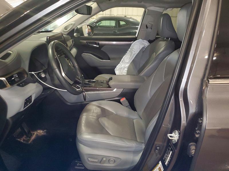 2023 Toyota VIN 5TDXBRCH4PS563039 COPART salvage auction — SIDE, Mn - Cert Of Title-Salvage, sold $22,500 on 2026-08-17 (photo 7)
