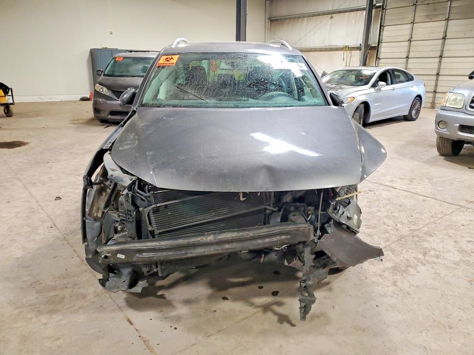 2013 Volkswagen Tiguan VIN WVGAV3AX7DW592613 COPART salvage auction — FRONT END, Salvage Title, sold $15 on 2026-08-10 (photo 5)
