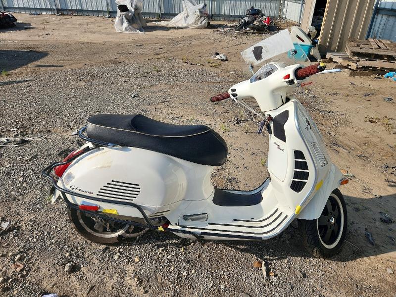 2010 Vespa Gts VIN ZAPM459LXA5701311 COPART salvage auction — FRONT END, Il - Salvage Certificate, sold $1,500 on 2026-08-06 (photo 1)