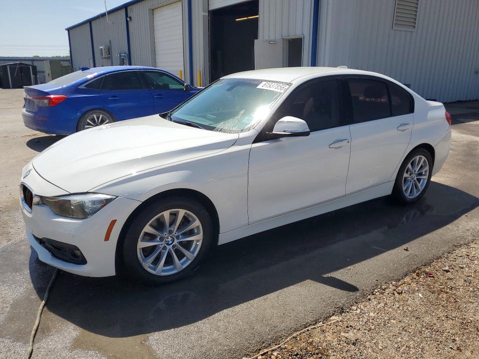 2017 BMW 3 series VIN WBA8E1G57HNU12939 COPART salvage auction — MINOR DENT/SCRATCHES, TX - CERT OF TITLE-REBUILT SALVAGE, sold $3,350 on 2026-07-22 (photo 1)