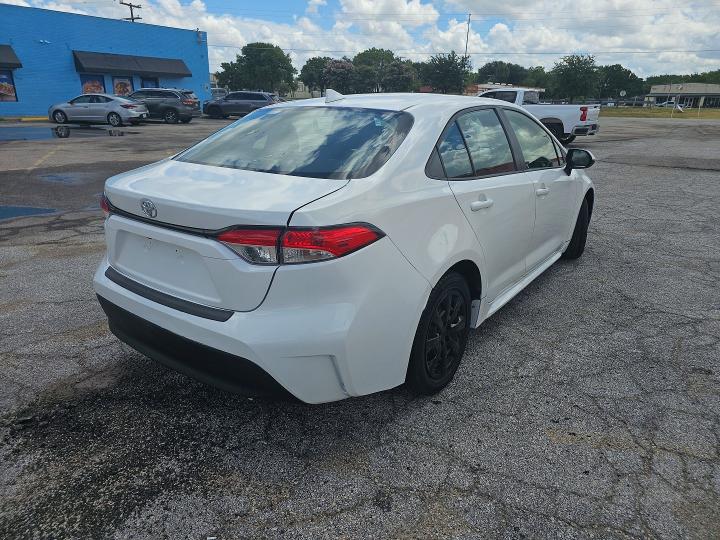 2025 Toyota Corolla VIN 5YFB4MDE0SP258134 COPART salvage auction — MINOR DENT/SCRATCHES, Salvage Title, sold $5,500 on 2026-07-30 (photo 4)