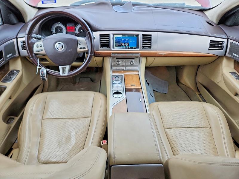 2010 Jaguar Xf VIN SAJWA0HEXAMR77701 COPART salvage auction — MECHANICAL, Tx - Certificate Of Title, sold $400 on 2026-07-16 (photo 8)