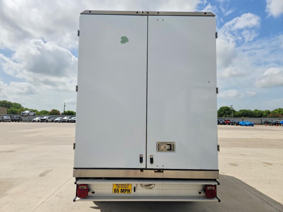 2023 Ford Econoline VIN 1FDWE3FK2PDD14821 COPART salvage auction — SIDE, TX - CERTIFICATE OF TITLE, sold $10,000 on 2026-07-29 (photo 6)