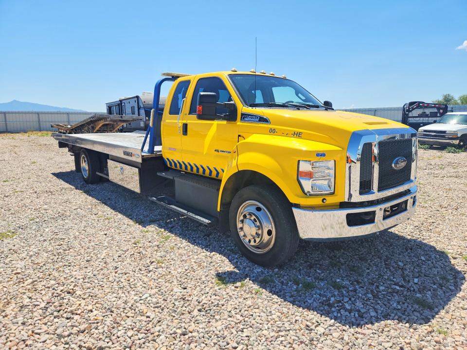 2019 Ford F-650 VIN 1FDWX6DE5KDF08471 COPART salvage auction — NORMAL WEAR, Az - Certificate Of Title (P), sold $33,500 on 2026-08-04 (photo 4)