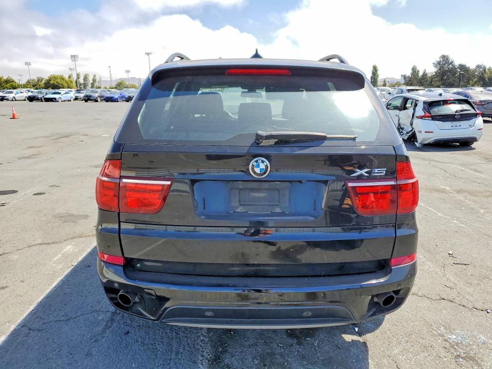 2011 BMW X5 VIN 5UXZW0C52BL661042 COPART salvage auction — FRONT END, FL - DIS/DLR/EXP ONLY CLEAN TITLE, sold $1,900 on 2026-07-10 (photo 6)