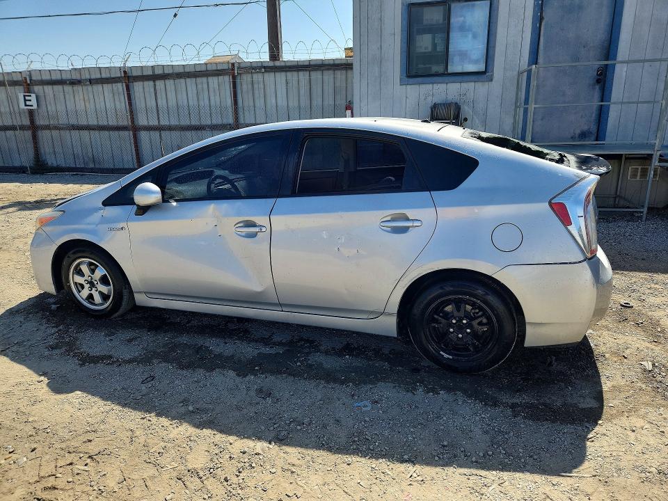 2015 Toyota Prius VIN JTDKN3DU6F0438586 COPART salvage auction — VANDALISM, Ca - Salvage Certificate, sold $1,500 on 2026-07-30 (photo 2)