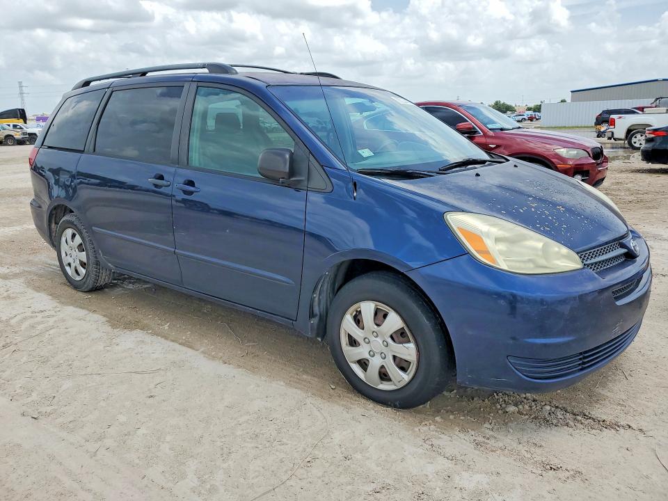 2004 Toyota Sienna VIN 5TDZA23CX4S109252 COPART salvage auction — NORMAL WEAR, Tx - Certificate Of Title, sold $300 on 2026-07-21 (photo 4)