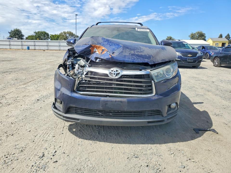2015 Toyota Highlander VIN 5TDJKRFH6FS104613 COPART salvage auction — FRONT END, Ca - Dis/Dlr/Exp Only Clean Title (P), sold $5,600 on 2026-07-28 (photo 5)