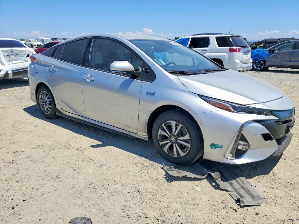 2017 Toyota Prius VIN JTDKARFP8H3021168 COPART salvage auction — REAR END, Ca - Salvage Certificate, sold $6,000 on 2026-07-23 (photo 4)