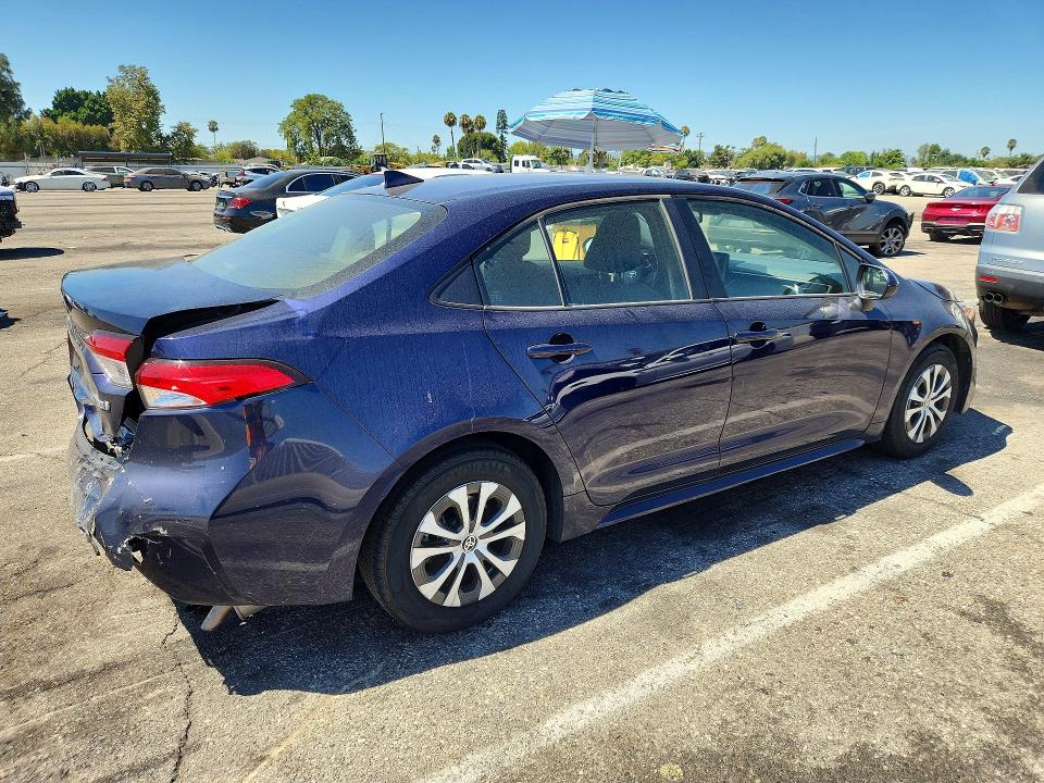 2022 Toyota Corolla VIN JTDEAMDE2NJ041523 COPART salvage auction — REAR END, CA - SALVAGE CERTIFICATE, sold $60 on 2026-07-21 (photo 3)