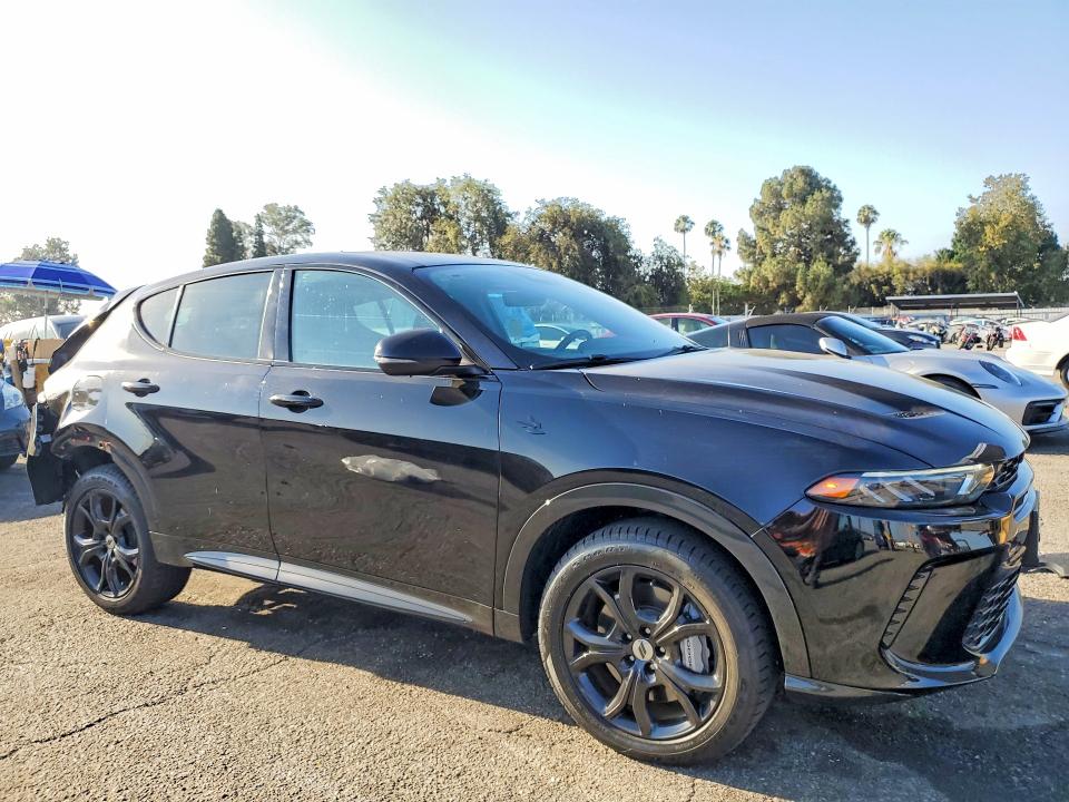 2024 Dodge Hornet VIN ZACPDFDW2R3A10645 COPART salvage auction — REAR END, Ca - Salvage Certificate, sold $6,000 on 2026-08-18 (photo 4)