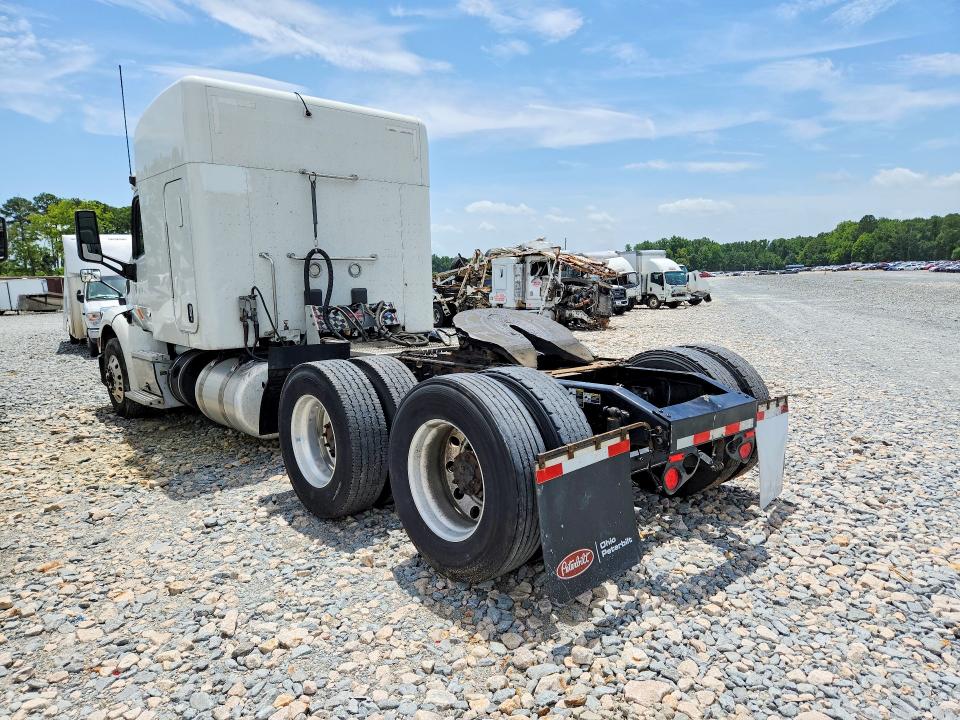 2018 Peterbilt All models VIN 1XPBDP9XXJD441312 COPART salvage auction — NORMAL WEAR, CZ, sold $7,900 on 2026-09-08 (photo 2)