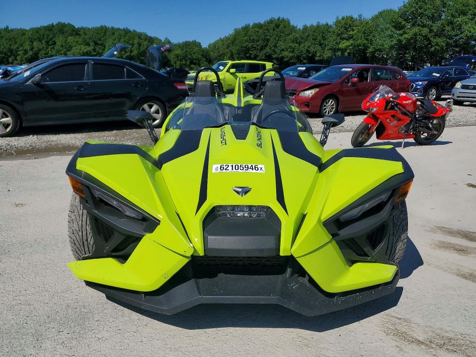 2023 Polaris Slingshot VIN 57XAAPHDXP8158043 COPART salvage auction — MINOR DENT/SCRATCHES, Ma - Cert Of Title-Salvage, sold $11,700 on 2026-08-27 (photo 2)