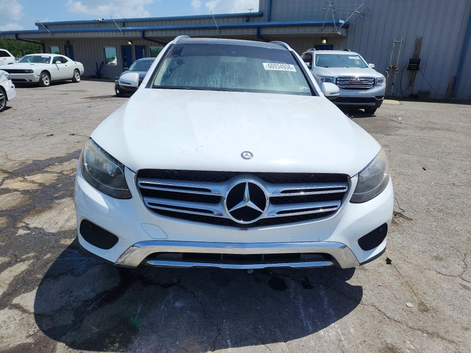 2017 Mercedes-benz Glc VIN WDC0G4JB6HF196807 COPART salvage auction — NORMAL WEAR, Tn - Certificate Of Title (P), sold $3,350 on 2026-08-06 (photo 5)