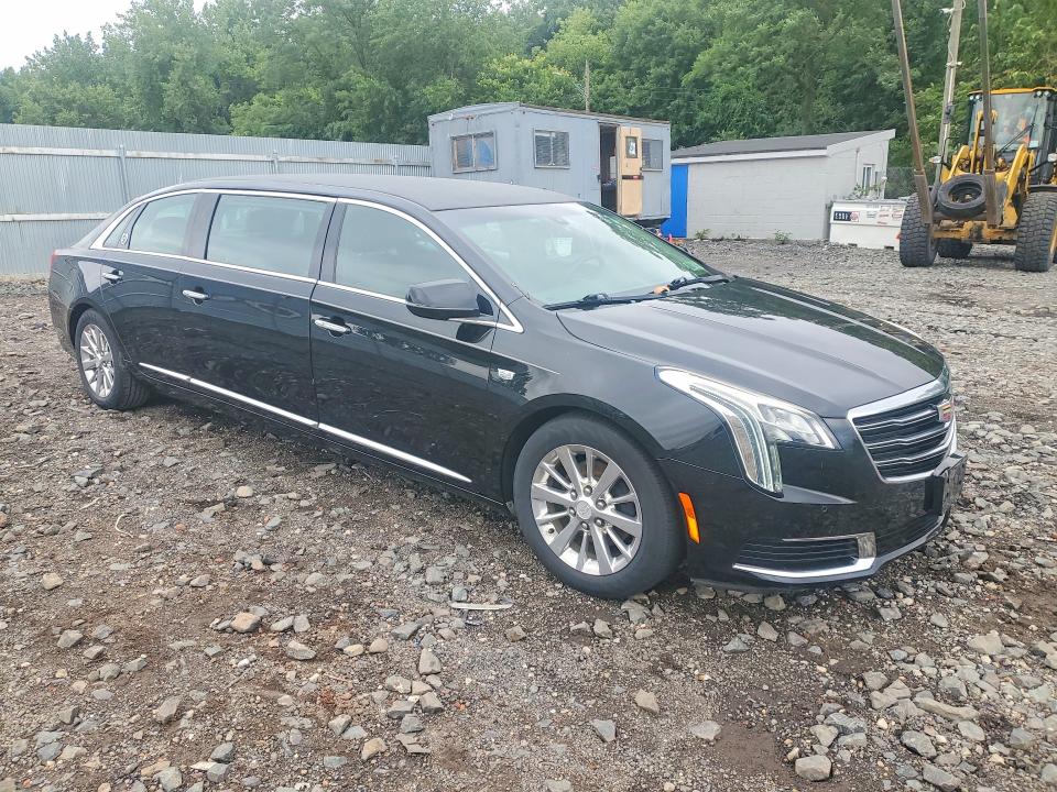 2018 Cadillac Xts VIN 2GEXG6U38J9550224 COPART salvage auction — NORMAL WEAR, NY - CERTIFICATE OF TITLE, sold $11,900 on 2026-07-16 (photo 4)