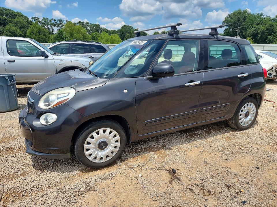 2015 Fiat 500 VIN ZFBCFAAH5FZ030611 COPART salvage auction — MINOR DENT/SCRATCHES, Wi - Certificate Of Title, sold $275 on 2026-07-28 (photo 1)
