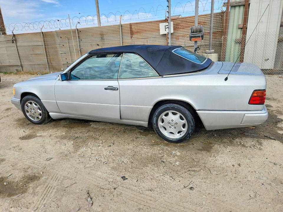 1995 Mercedes-benz E-class VIN WDBEA66E7SC185995 COPART salvage auction — MINOR DENT/SCRATCHES, Nv - Dis/Dlr/Exp Only Clean Title (P), sold $1,750 on 2026-07-27 (photo 2)