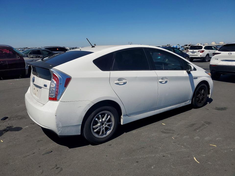 2012 Toyota Prius VIN JTDKN3DU4C1552933 COPART salvage auction — VANDALISM, CA - SALVAGE CERTIFICATE, sold $2,200 on 2026-07-20 (photo 3)