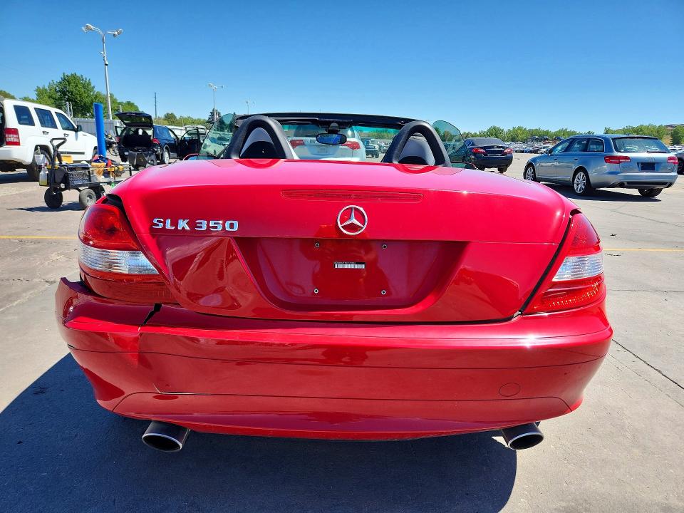 2005 Mercedes-benz Slk-klasse VIN WDBWK56F55F070352 COPART salvage auction — REAR END, Co - Public - Salvage Title, sold $275 on 2026-07-29 (photo 6)
